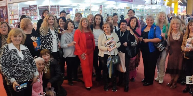 Autoras del Partido de La Costa dicen presente en la 49ª Feria Internacional del Libro de Buenos Aires
