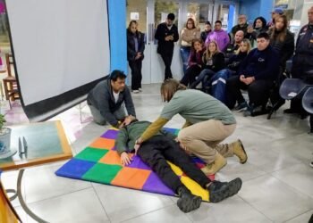 Con alto grado de participación se realizó el curso de Reanimación Cardiopulmonar en el Hospital de San Clemente del Tuyú