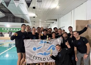 Destacada actuación de los equipos de La Costa en la competencia regional de natación en Villa Gesell