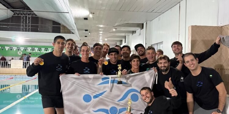 Destacada actuación de los equipos de La Costa en la competencia regional de natación en Villa Gesell
