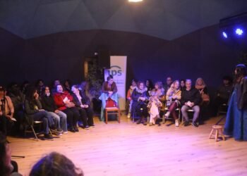 EN MONTE HERMOSO DISFRUTARON DEL «TEATRO EN MOVIMIENTO PARA LA TERCERA EDAD»