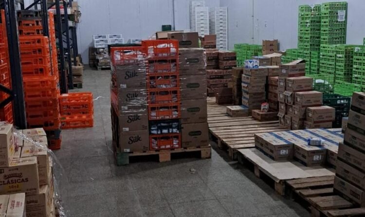 Visita práctica y educativa al depósito de una empresa láctea de alumnos de la especialidad “Tecnología de los alimentos”