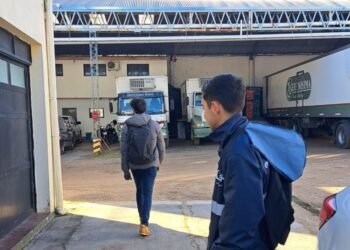 Visita práctica y educativa al depósito de una empresa láctea de alumnos de la especialidad “Tecnología de los alimentos”