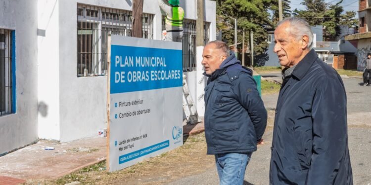 Continúan las obras de infraestructura escolar en La Costa