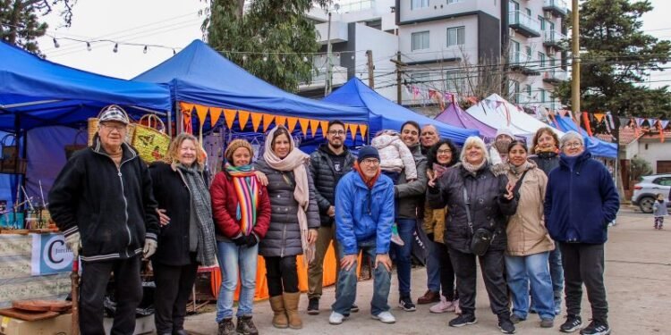 La Feria de Productores se muda a la Plaza del ACA en Mar de Ajó