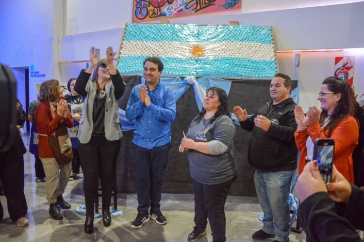 La Fiesta Provincial del Alfajor Costero volvió a convocar a miles de personas en su 11° edición