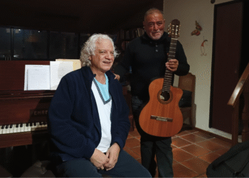 Nuevos talentos y espectáculos en Santa Teresita: música y cultura en “Lo de Juan y Emi”
