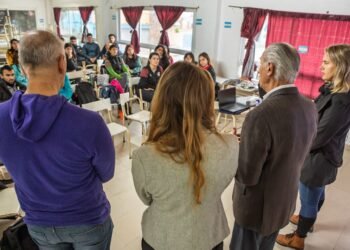 La Municipalidad acompaña al Instituto 186 con equipamiento deportivo y proyectos para fortalecer la formación docente