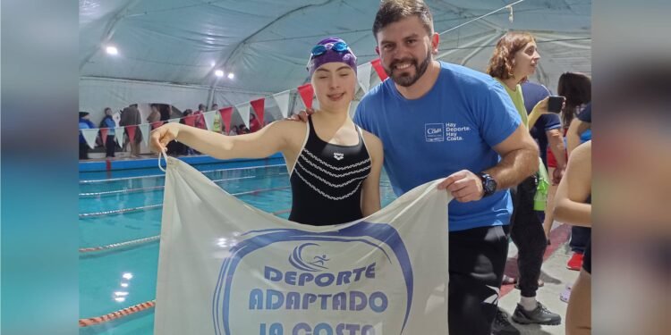 Clara Lagos Campeona Nacional de Natación Paralímpica con 4 medallas doradas