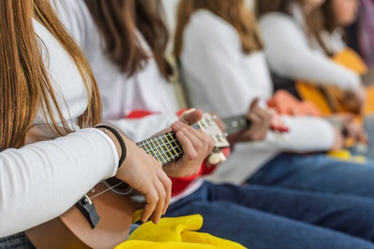 Fortalecimiento en infraestructura escolar: ya están funcionando más aulas nuevas en la Escuela de Bellas Artes de Mar Ajó