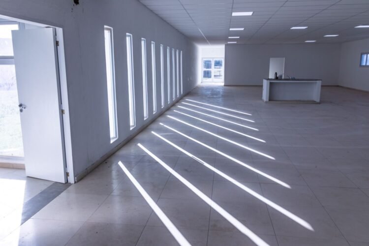 Ultiman detalles para la inauguración de nuevos espacios en la Escuela de Bellas Artes de Mar de Ajó