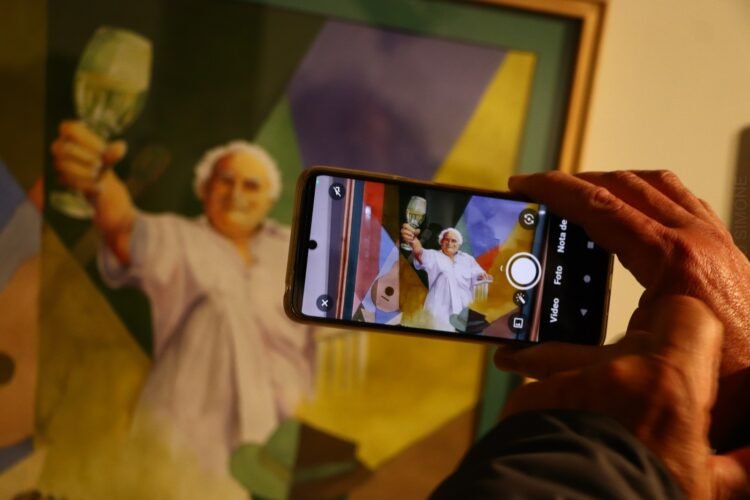 Se inauguró la muestra «Huellas de un caudal» en Santa Teresita