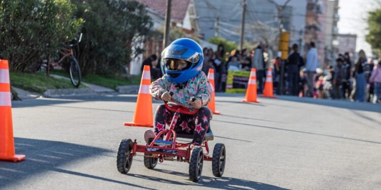La Dirección de Tránsito se sumó al Mes de la Niñez con el programa «Guardianes de la Seguridad Vial»