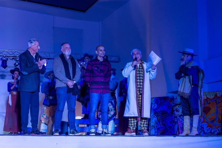 Velada artística en homenaje al Gral San Martín en Mar de Ajó