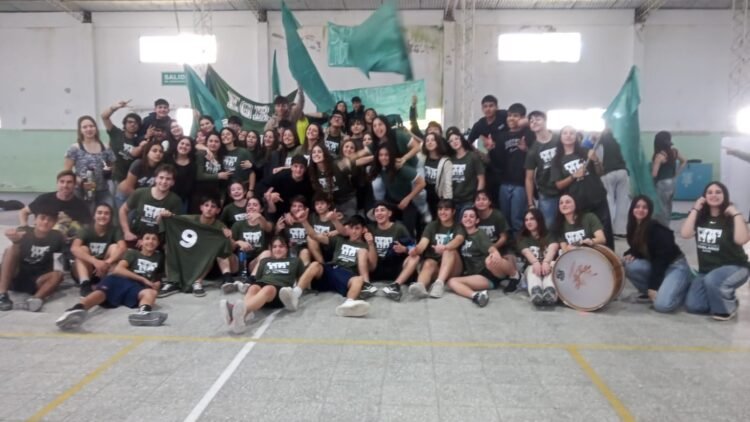 La Costa dio inicio a la 17ª edición de las Olimpiadas Escolares con más de 800 estudiantes en competencia