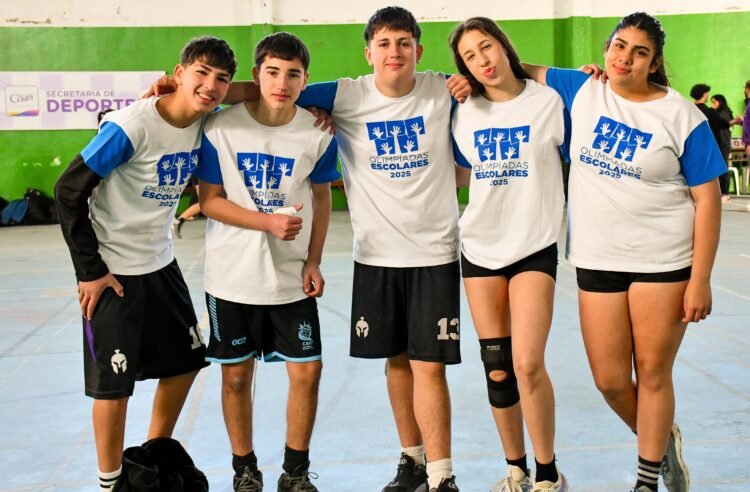 La Costa dio inicio a la 17ª edición de las Olimpiadas Escolares con más de 800 estudiantes en competencia