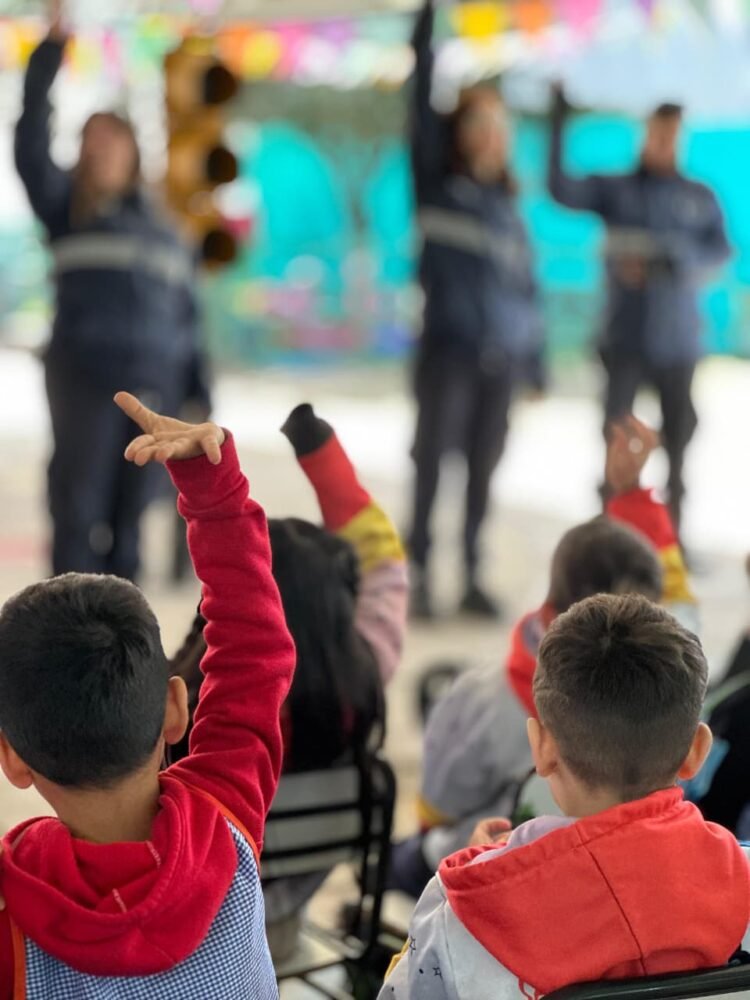 Los Guardianes de la Seguridad Vial llegaron a jardines de infantes de La Costa