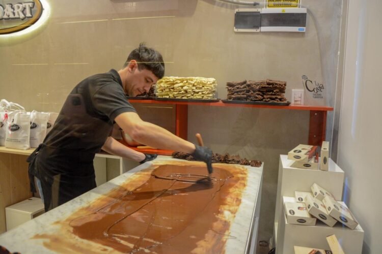 ChocoArt reinauguró su local en Lucila del Mar y proyecta su producción más allá de La Costa