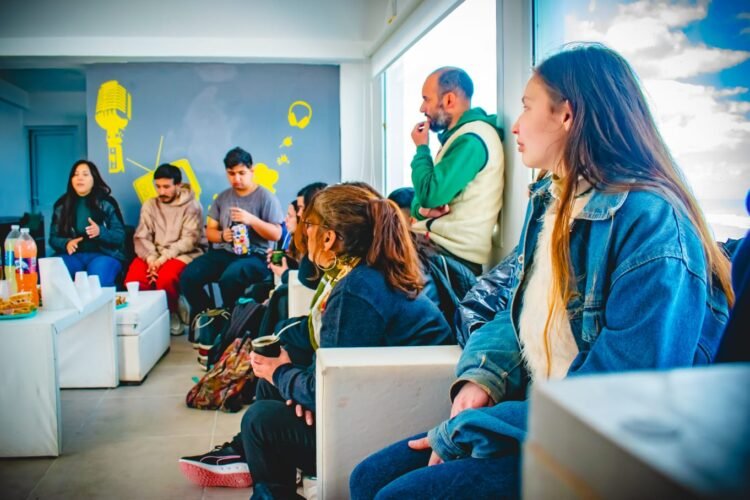 Abrió la Escuela Municipal de Oficios Digitales en San Bernardo