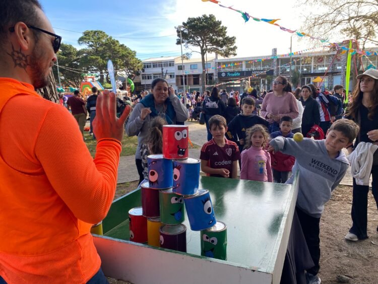 Con shows y actividades al aire libre, se celebró la llegada de la primavera en San Bernardo
