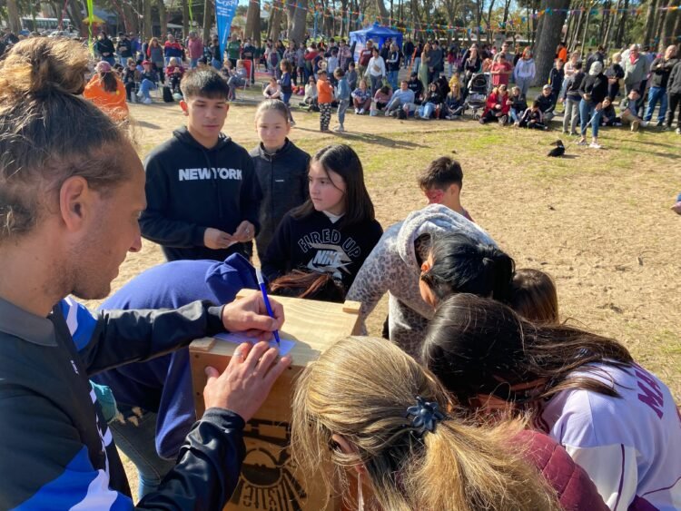 Con shows y actividades al aire libre, se celebró la llegada de la primavera en San Bernardo