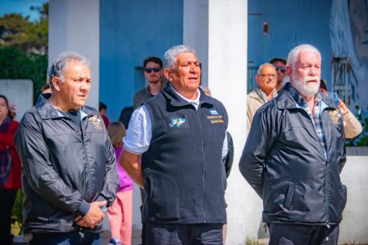 Santa Teresita vivió una multitudinaria y emotiva 11.ª edición de Mar de Lápices