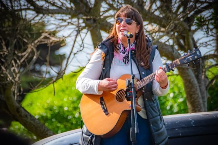 Santa Teresita vivió una multitudinaria y emotiva 11.ª edición de Mar de Lápices