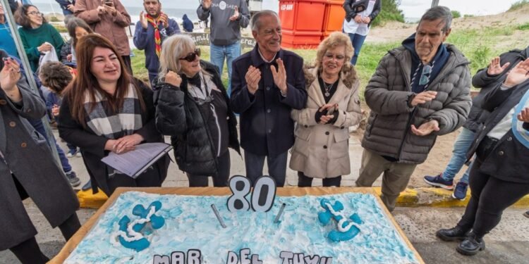 Mar del Tuyú celebró 80 años de historia junto a su comunidad