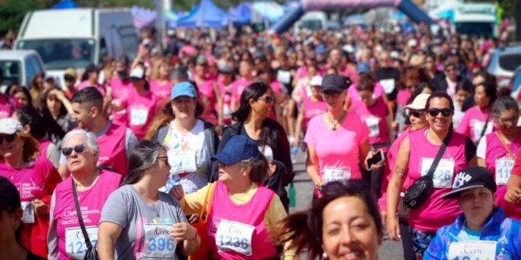 La Costa conmemora el mes de sensibilización sobre el cáncer de mama con actividades abiertas a la comunidad