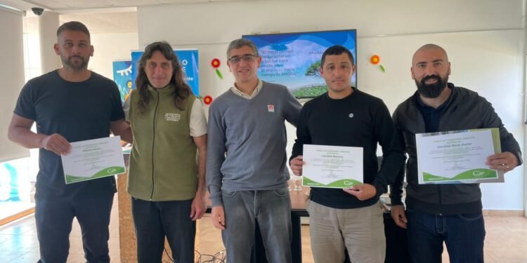 Capacitación para un entorno más verde: finalizó el Curso de Podadores Urbanos en La Costa