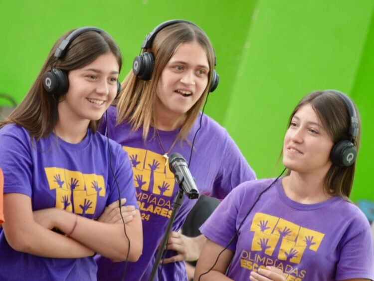Juan de Jesús acompañó a estudiantes secundarios en la final de Olimpiadas Escolares 2025