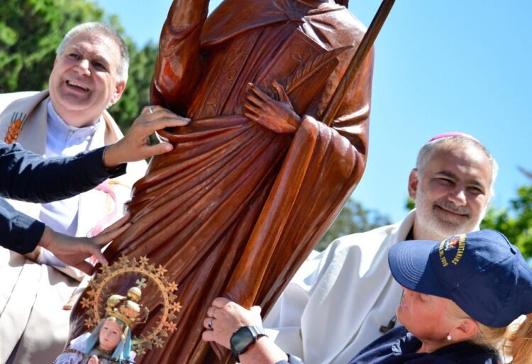 San Clemente celebró su 90 aniversario con la entronización del Santo Patrono y la bendición del Pórtico Histórico