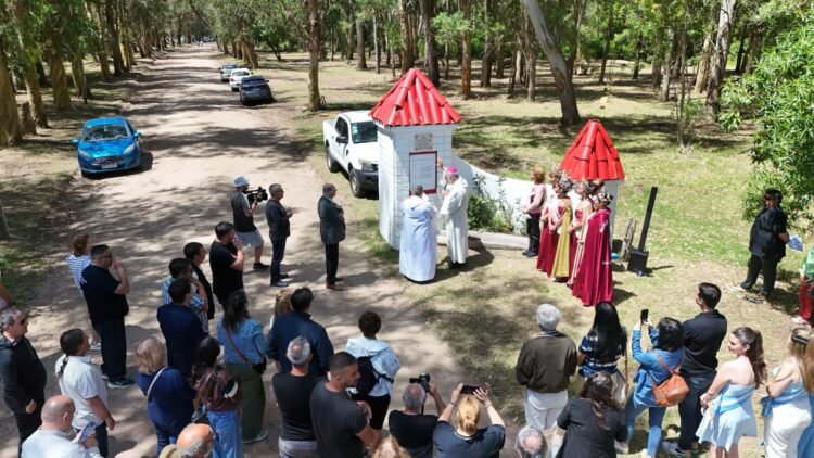 San Clemente celebró su 90 aniversario con la entronización del Santo Patrono y la bendición del Pórtico Histórico