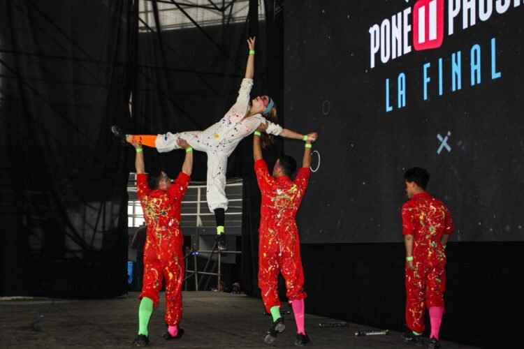La final de Poné Pausa reunió a cientos de jóvenes en el Estadio de La Costa