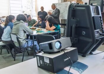 Se entregaron los premios a estudiantes ganadores de Poné Pausa y Olimpíadas Escolares 2025