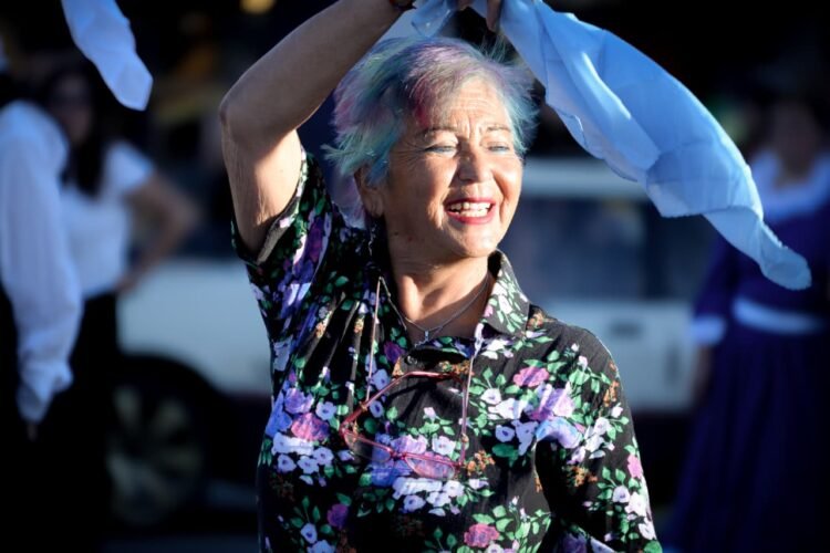 Mar de Ajó celebró sus 90 años con homenaje a sus pioneros y una fiesta popular