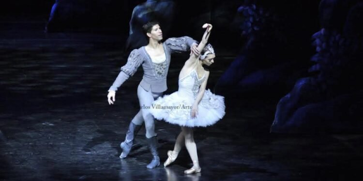 Con la dirección de Iñaki Urlezaga, desembarca en La Costa «Noche de clásicos y de películas»