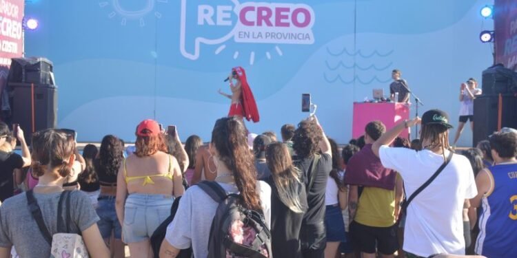 Recreo llegó a Las Toninas con juegos y espacios de encuentro al aire libre