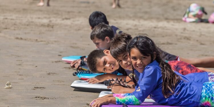 Se llevó a cabo un encuentro de las escuelas municipales surf y bodyboard en Santa Teresita