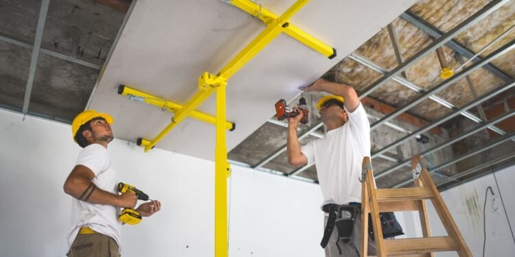 Se realizan obras en los polideportivos municipales de Santa Teresita y Mar de Ajó