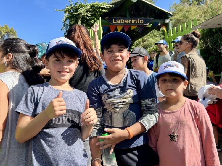 Chicos y chicas de las Colonias Culturales de Verano se reunieron en el Parque Laberinto Las Toninas
