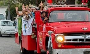 Santa Teresita celebró sus 80 años con una gran fiesta popular