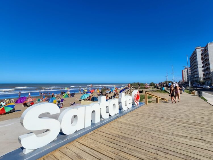 Santa Teresita celebra los 80 años de su fundación con una mateada de pioneros