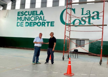Continúan los trabajos de mantenimiento y refacción en los polideportivos municipales