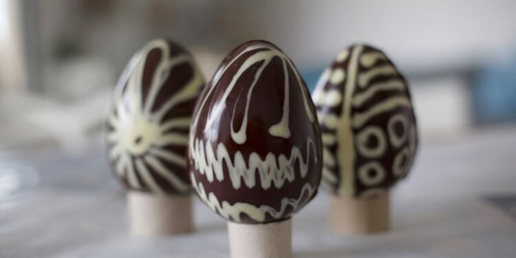 Huevos y roscas de Pascua de elaboración local para esta Semana Santa