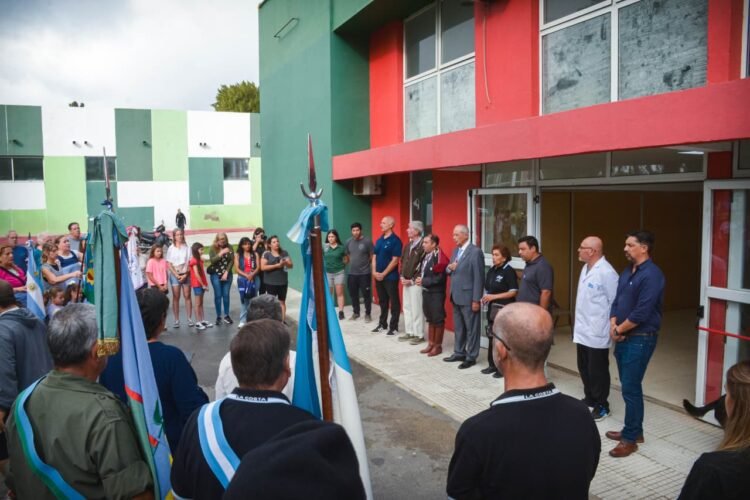Con un emotivo acto, La Costa rindió homenaje a los Veteranos y los Caídos en Malvinas