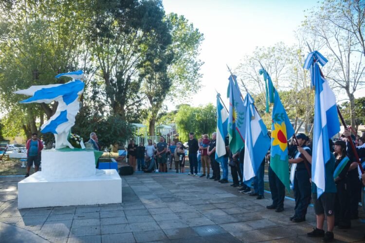 Con un emotivo acto, La Costa rindió homenaje a los Veteranos y los Caídos en Malvinas