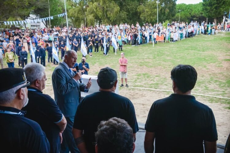 Con un emotivo acto, La Costa rindió homenaje a los Veteranos y los Caídos en Malvinas