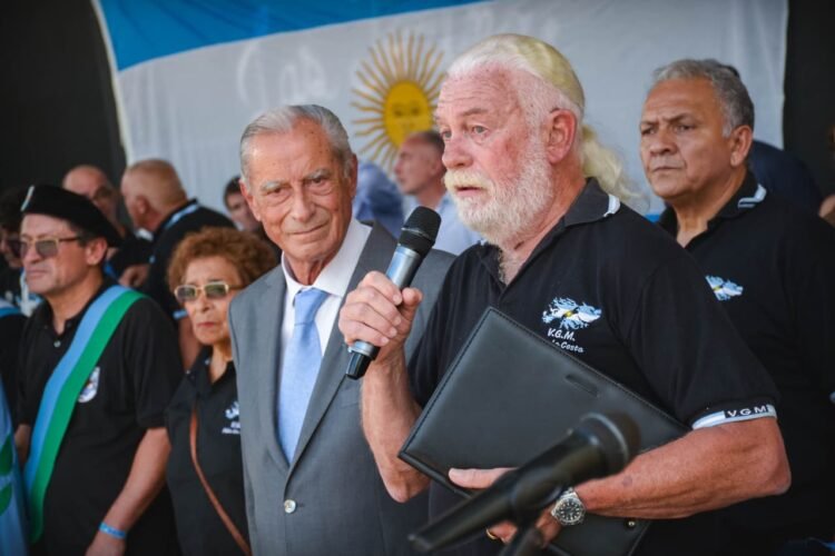 Con un emotivo acto, La Costa rindió homenaje a los Veteranos y los Caídos en Malvinas