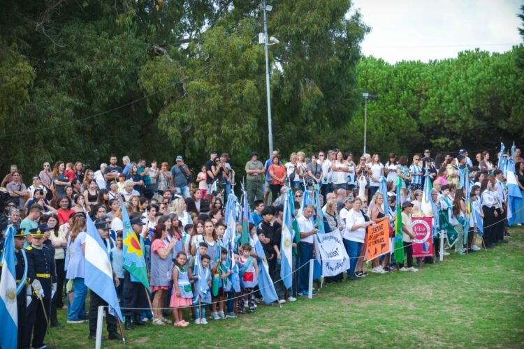 Con un emotivo acto, La Costa rindió homenaje a los Veteranos y los Caídos en Malvinas